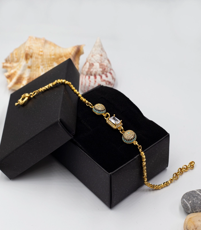 YARIM NAZAR BONCUKLU BAGET DORİK